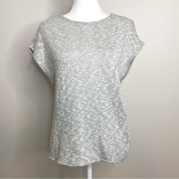 Viktoria & Woods Gray Sleeveless Knit Sweater Top Open Back Detail Size 4 - Picture 1 of 9
